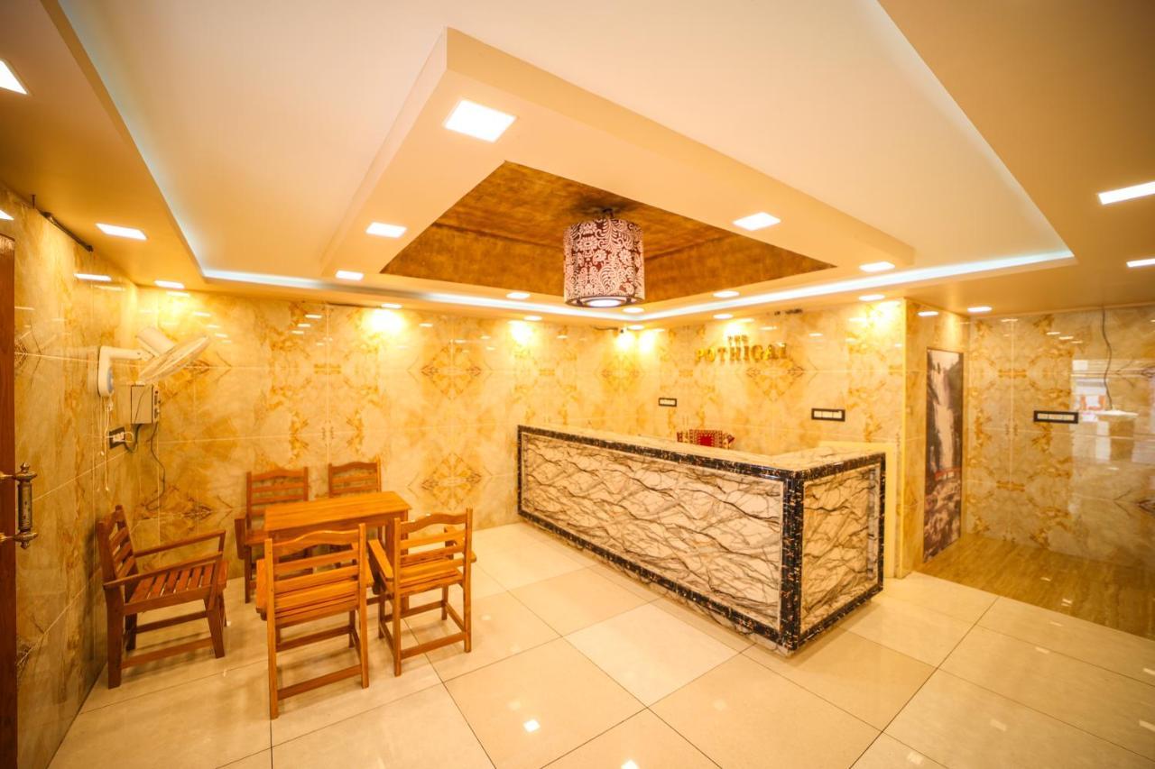 The Pothigai Palace Hotel Kuttalam  Bagian luar foto